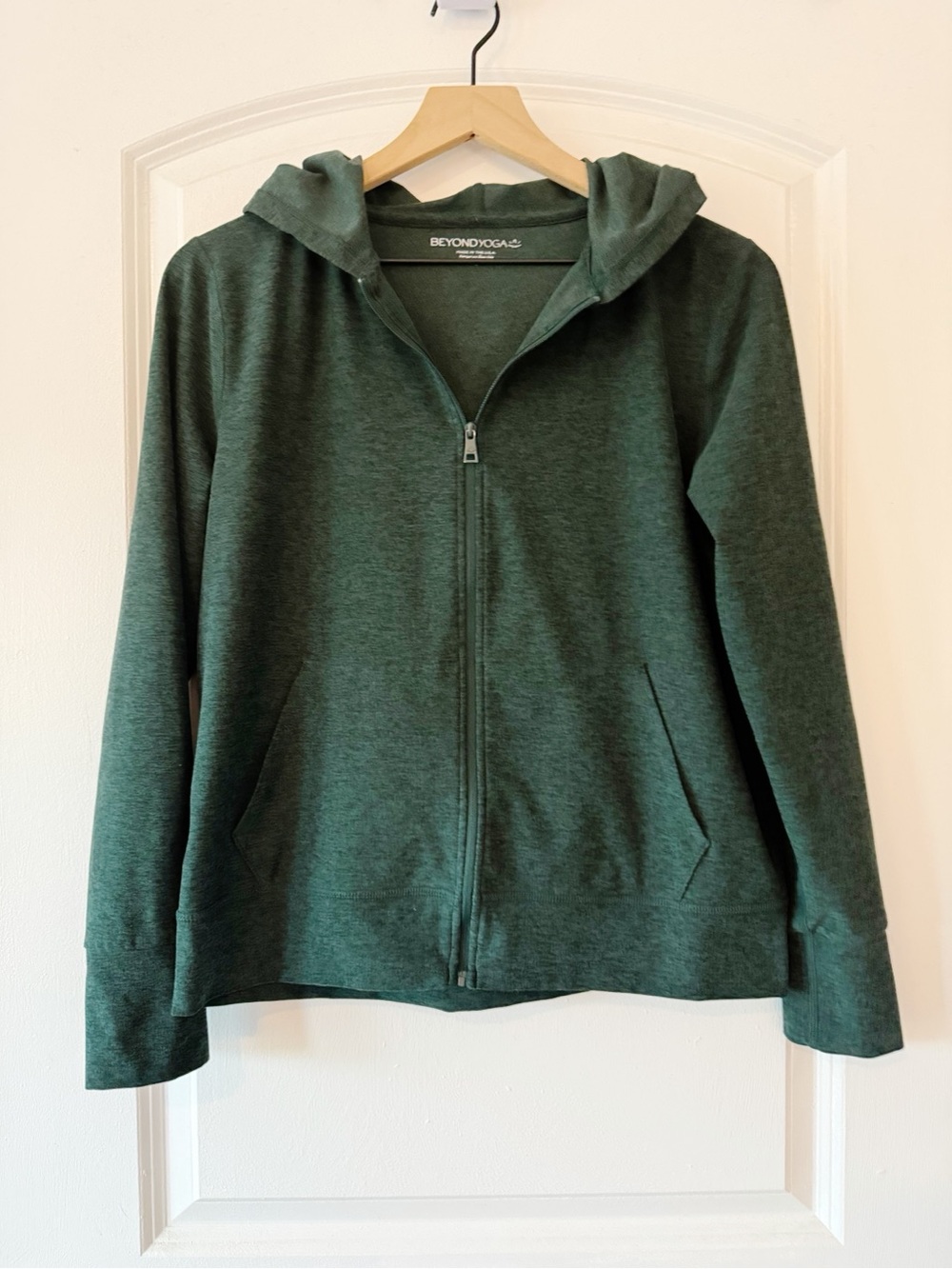 BEYOND YOGA Spacedye Everday Zip Up Hoodie Green Small - Picture 2 of 7
